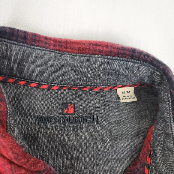 Woolrich Buffalo Plaid Style Button Down Shirt - Picture 3 of 4